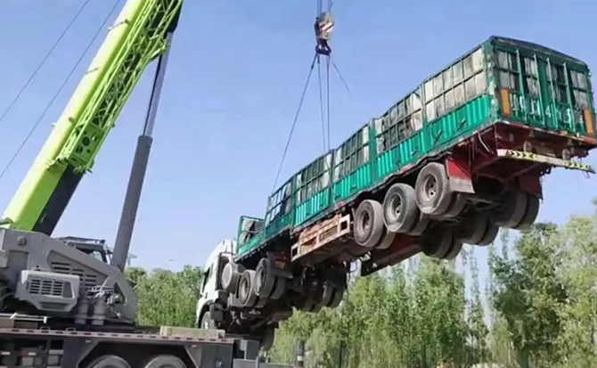 闽清道路脱困救援案例